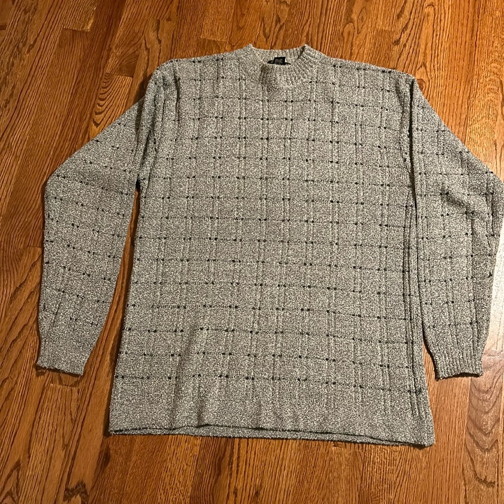 Men’s crewneck sweater